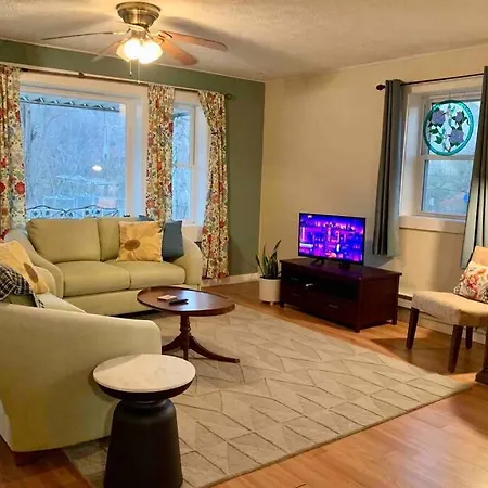 Peaceful Garden Oasis - 3 Miles To Downtown! Villa